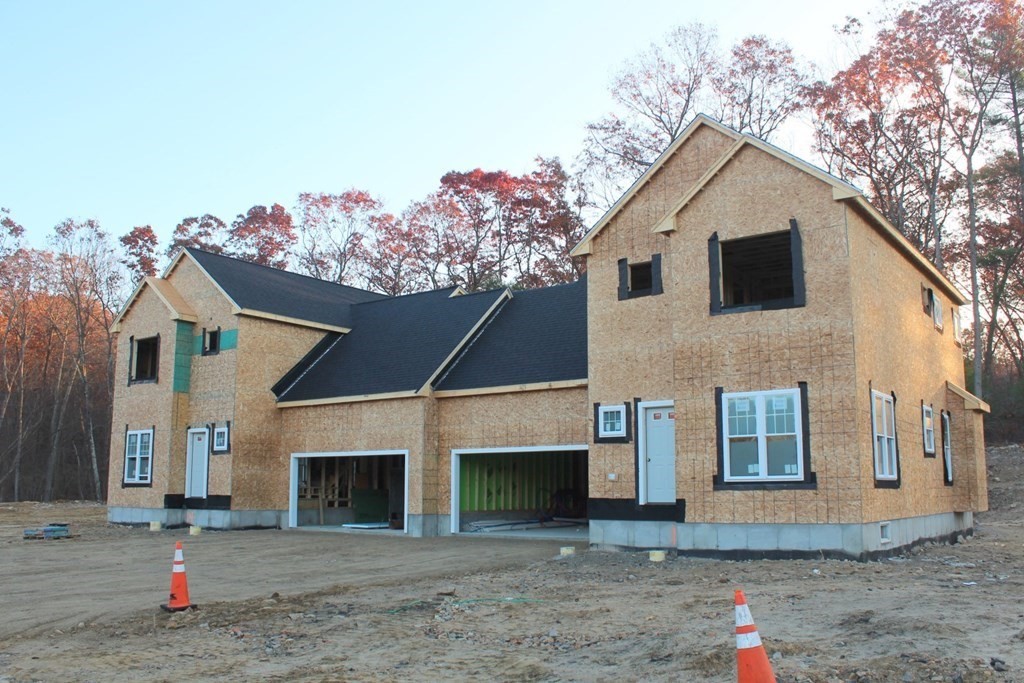 19 Brookview Lane, Unit 19 Mendon, MA 01756 - Photo 2 of 8