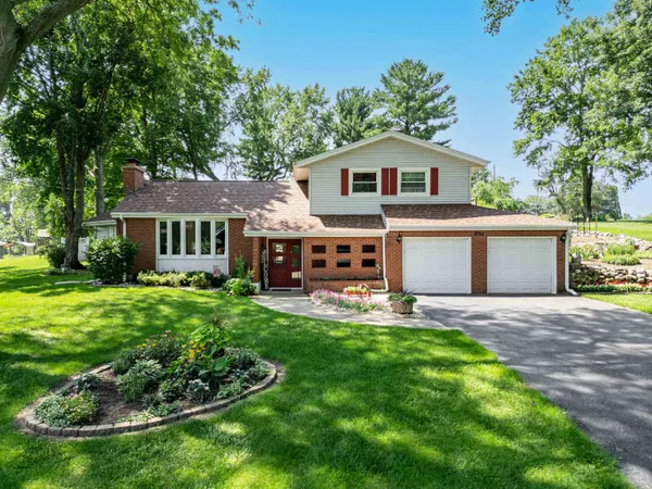 $359,000 | 8722 Sheffield Drive, Belvidere, IL 61008