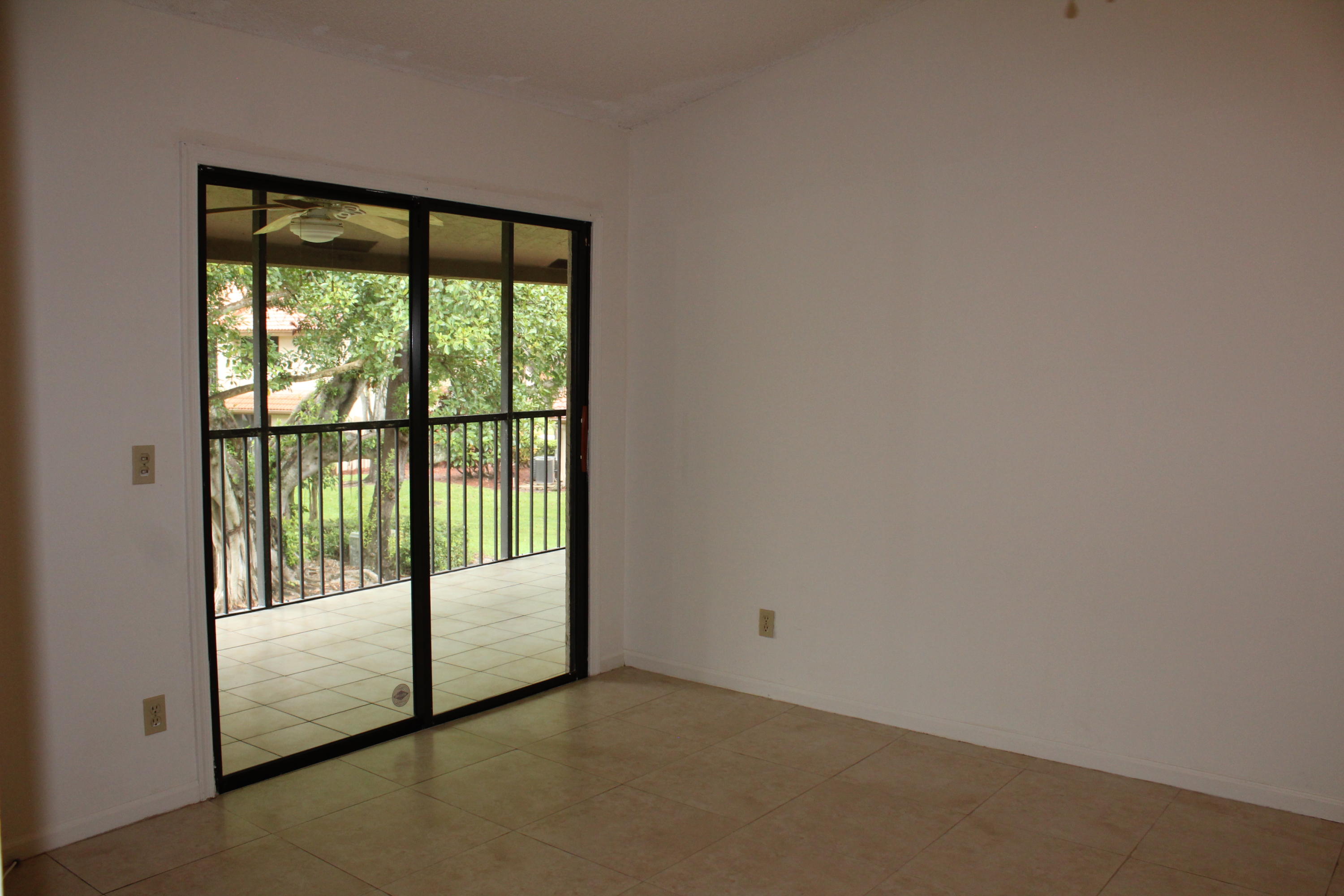 5520 Coach House Circle, Unit H Boca Raton, FL 33486 - Photo 11 of 26 5520 COACH HOUSE CIR NEW (27)