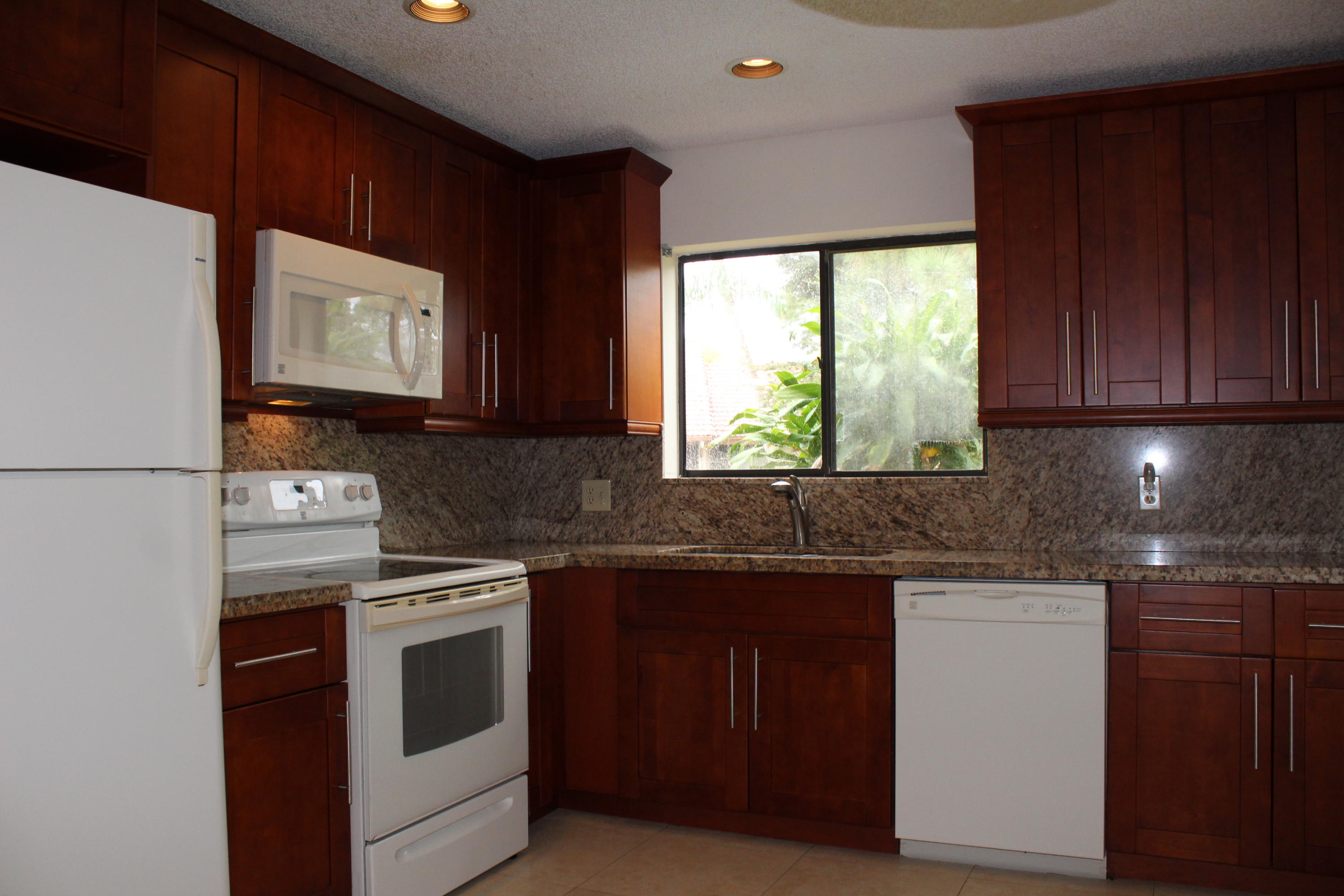 5520 Coach House Circle, Unit H Boca Raton, FL 33486 - Photo 2 of 26 5520 COACH HOUSE CIR NEW (4)