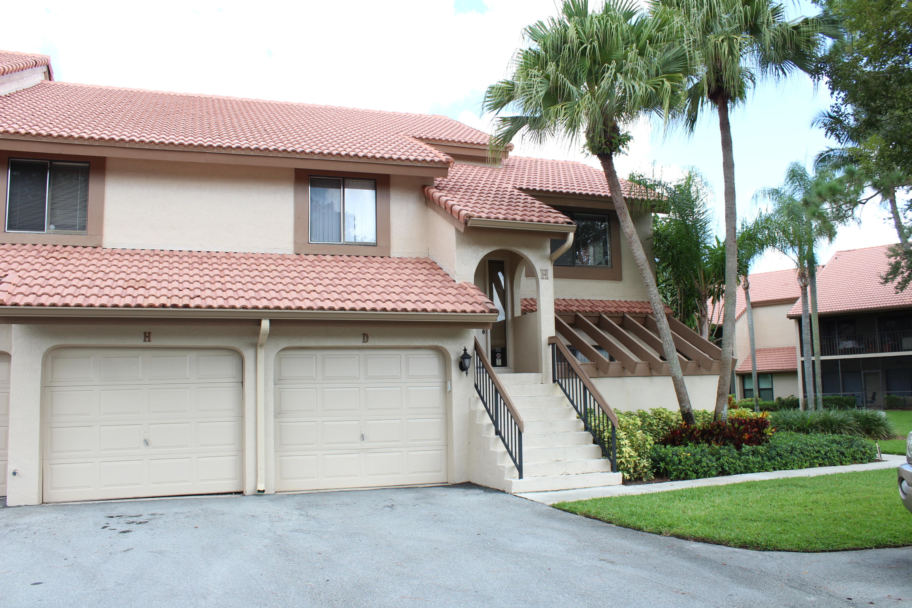 5520 Coach House Circle, Unit H Boca Raton, FL 33486 - Photo 23 of 26 5520 COACH HOUSE CIR (22)