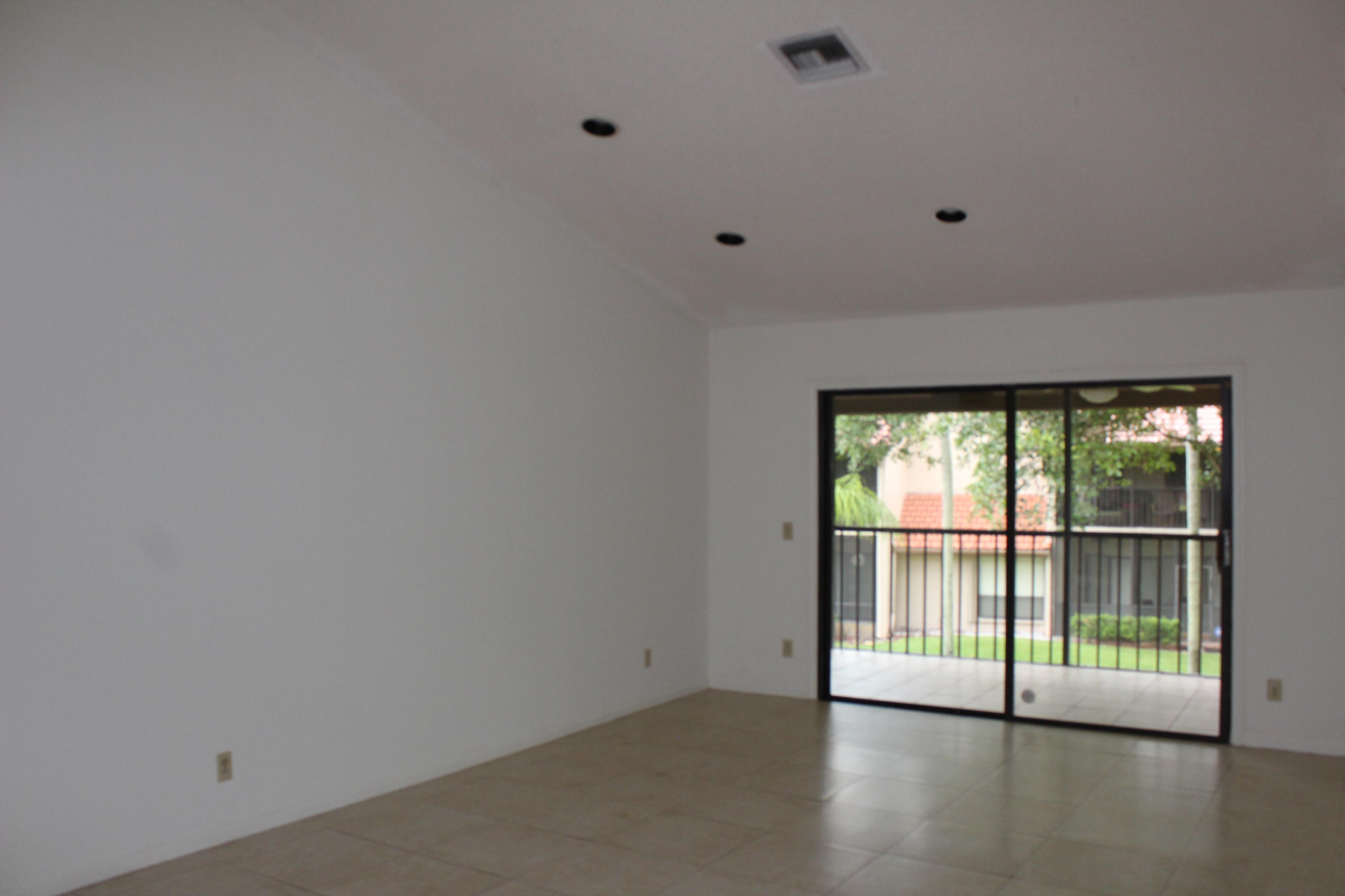5520 Coach House Circle, Unit H Boca Raton, FL 33486 - Photo 8 of 26 5520 COACH HOUSE CIR NEW (14)