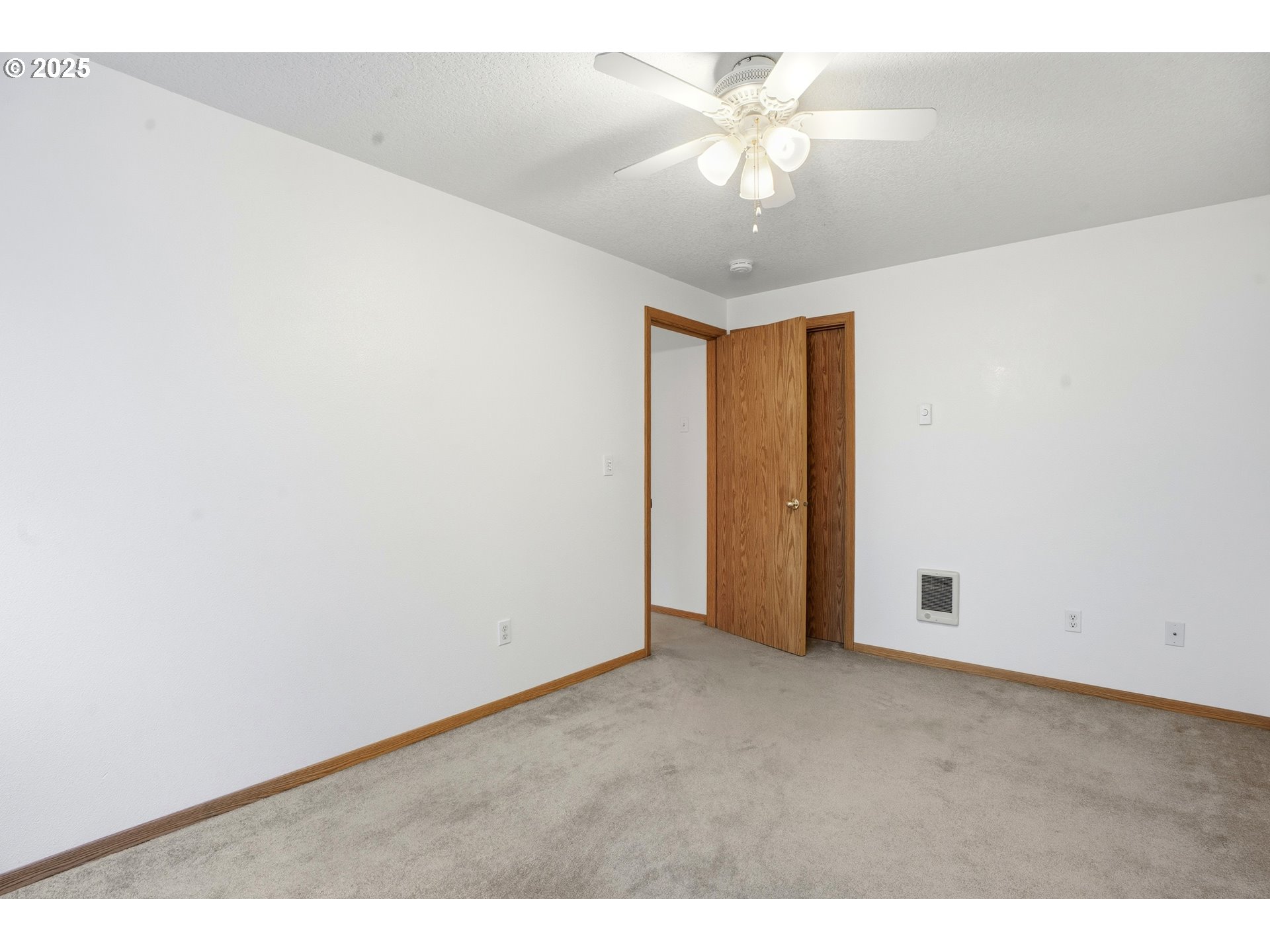 513 Southeast Clark Avenue Battle Ground, WA 98604 - Photo 22 of 30 a view of an empty room