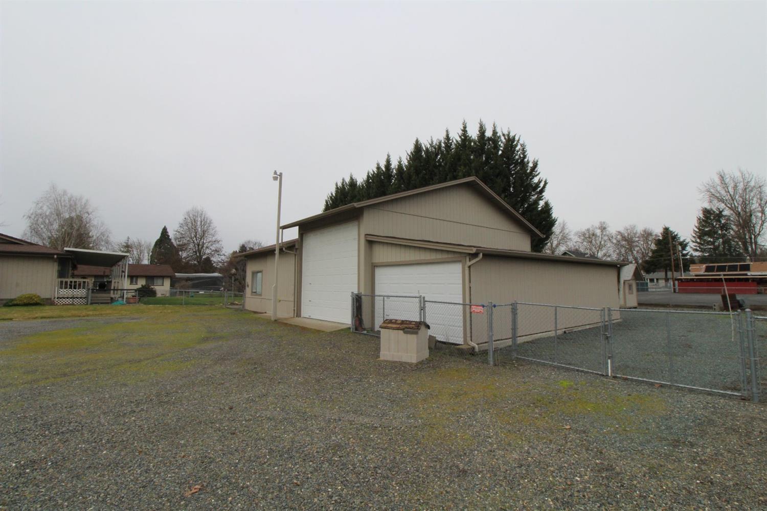 4500 Lower River Road Grants Pass, OR 97526 - Photo 3 of 28 Additional Photo