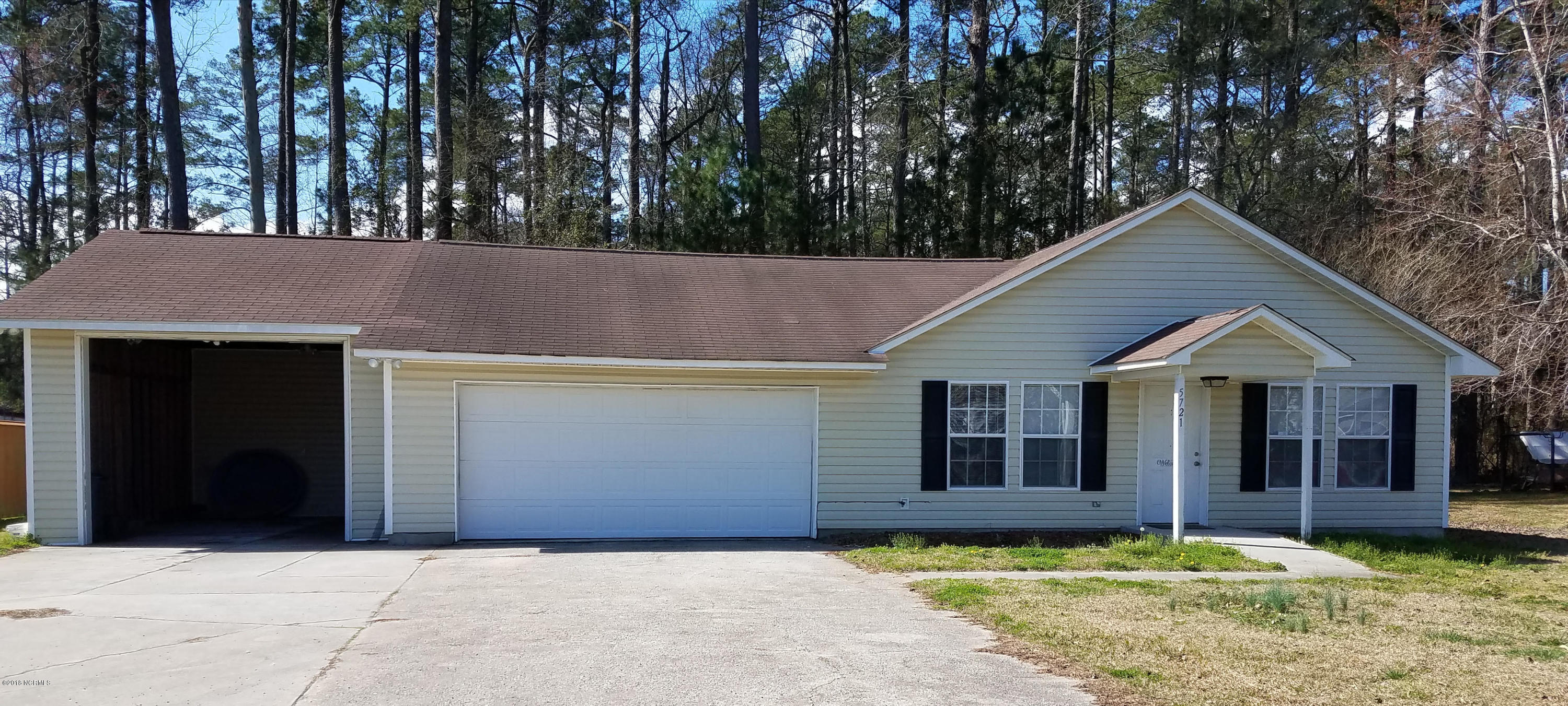 5721 County Line Road New Bern, NC 28562 - Photo 1 of 32 Front of House