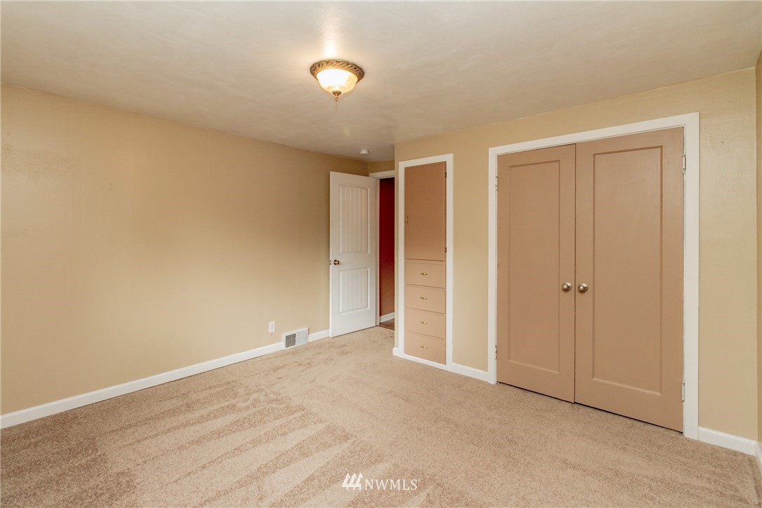 401 Harrison Street Sumner, WA 98390 - Photo 14 of 25 Gallery Image 14