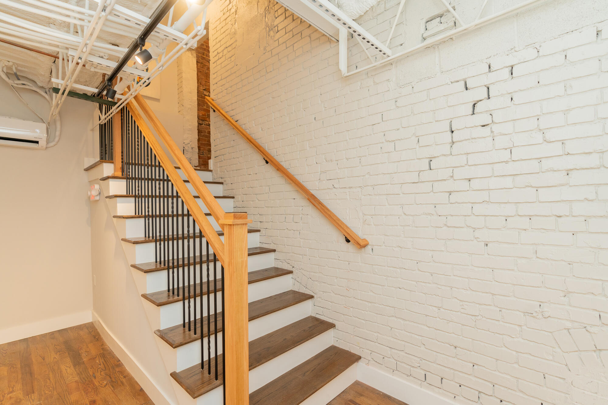 614 East Main Street, Unit 206 Chattanooga, TN 37408 - Photo 22 of 38 Side entry stairway