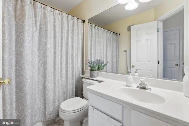 $3,400 | 47716 Bowline Terrace, Sterling, VA 20165