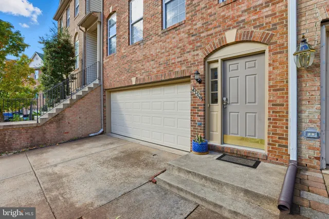 $3,400 | 47716 Bowline Terrace, Sterling, VA 20165