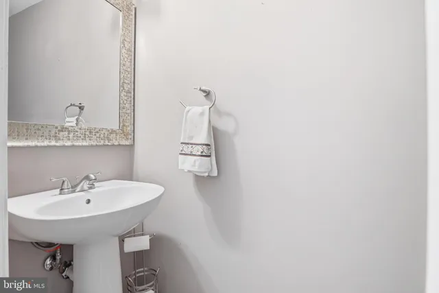 $3,400 | 47716 Bowline Terrace, Sterling, VA 20165