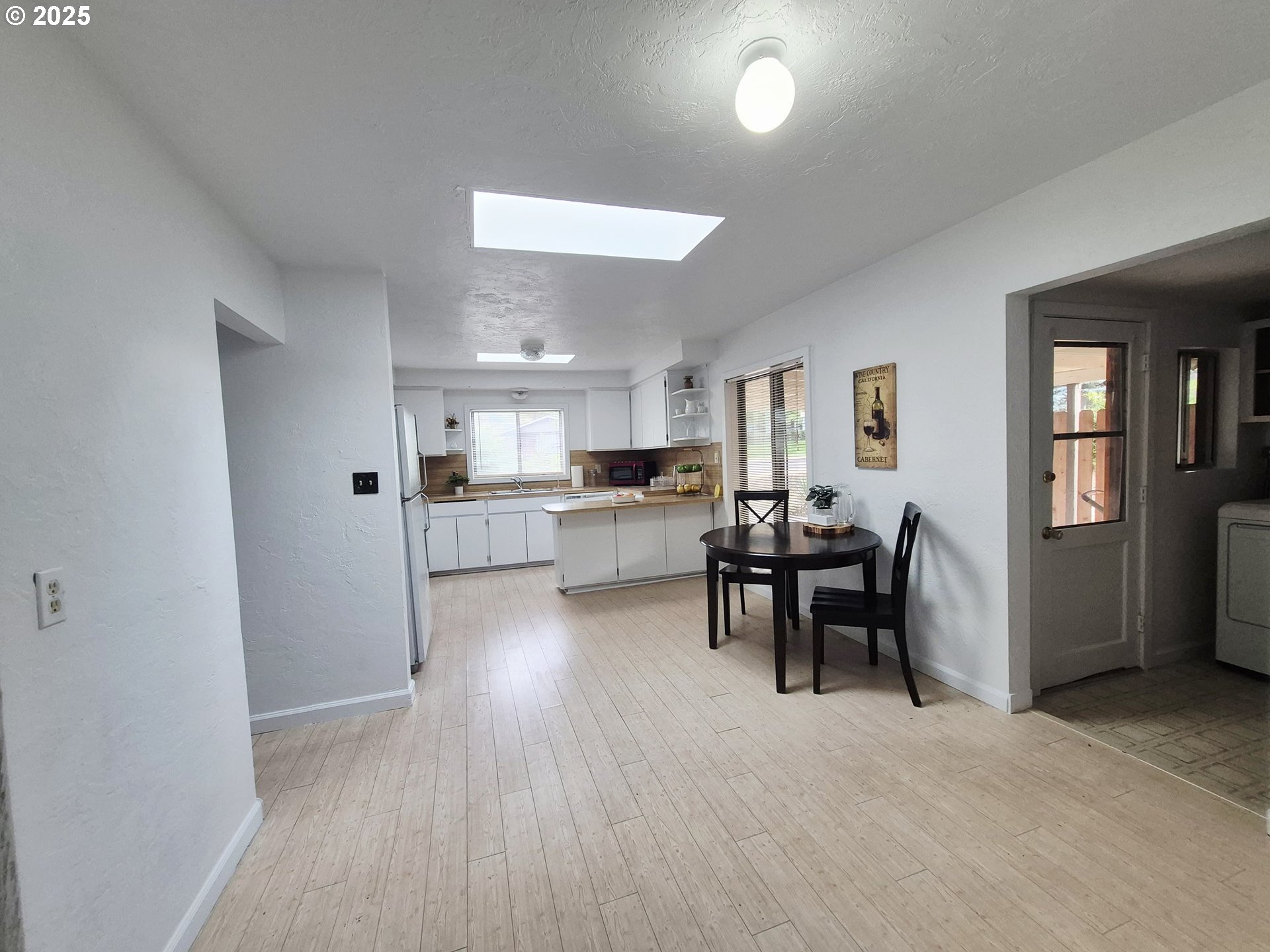 894 East 35th Avenue Eugene, OR 97405 - Photo 13 of 23