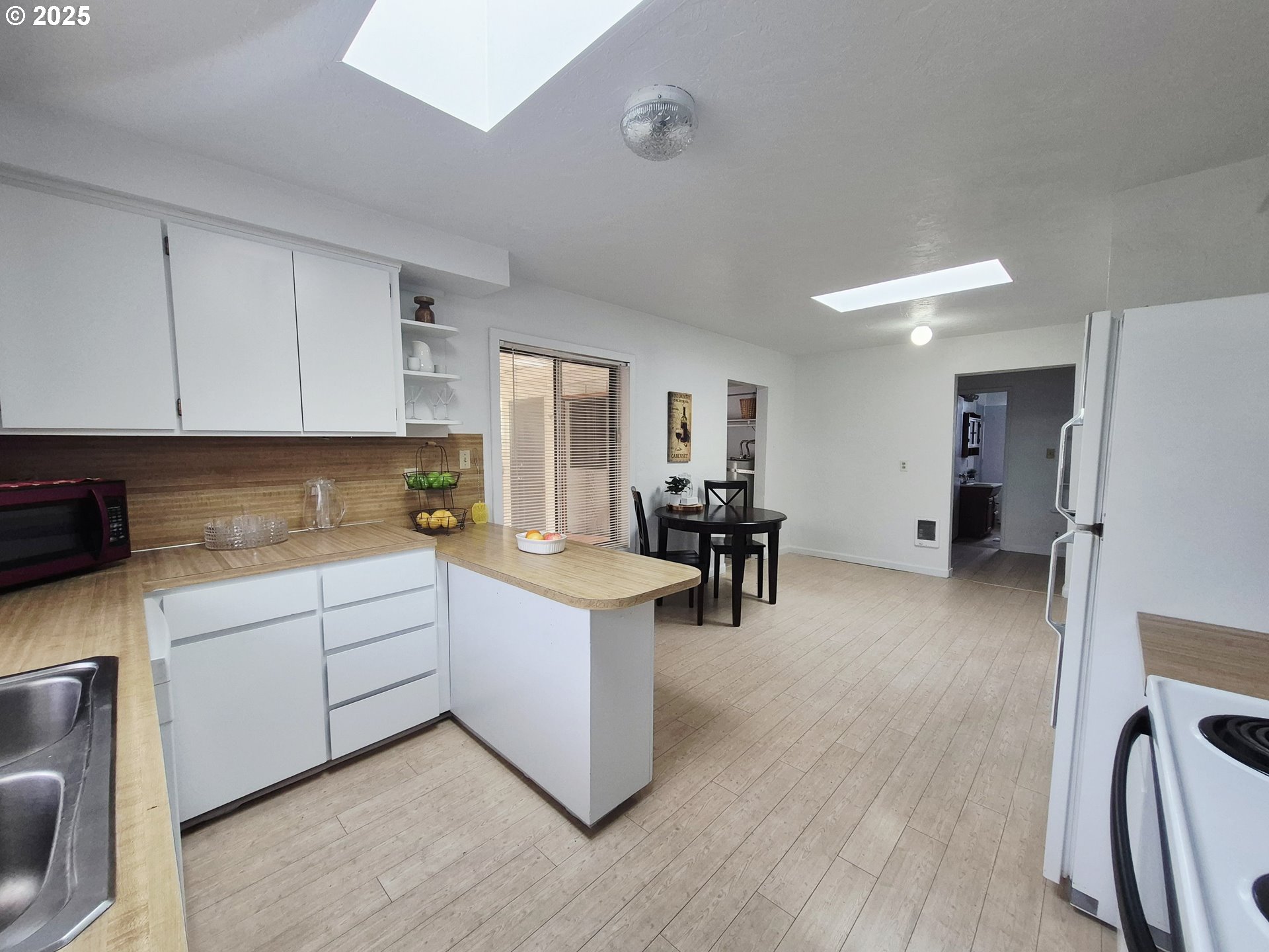 894 East 35th Avenue Eugene, OR 97405 - Photo 15 of 23