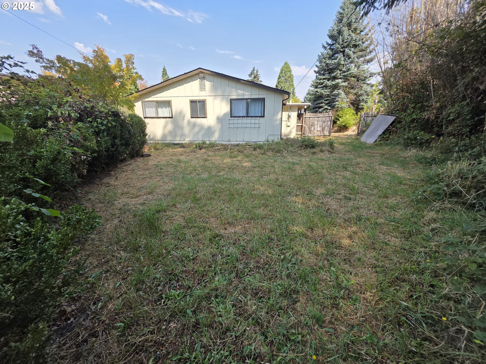 894 East 35th Avenue Eugene, OR 97405 - Photo 21 of 23