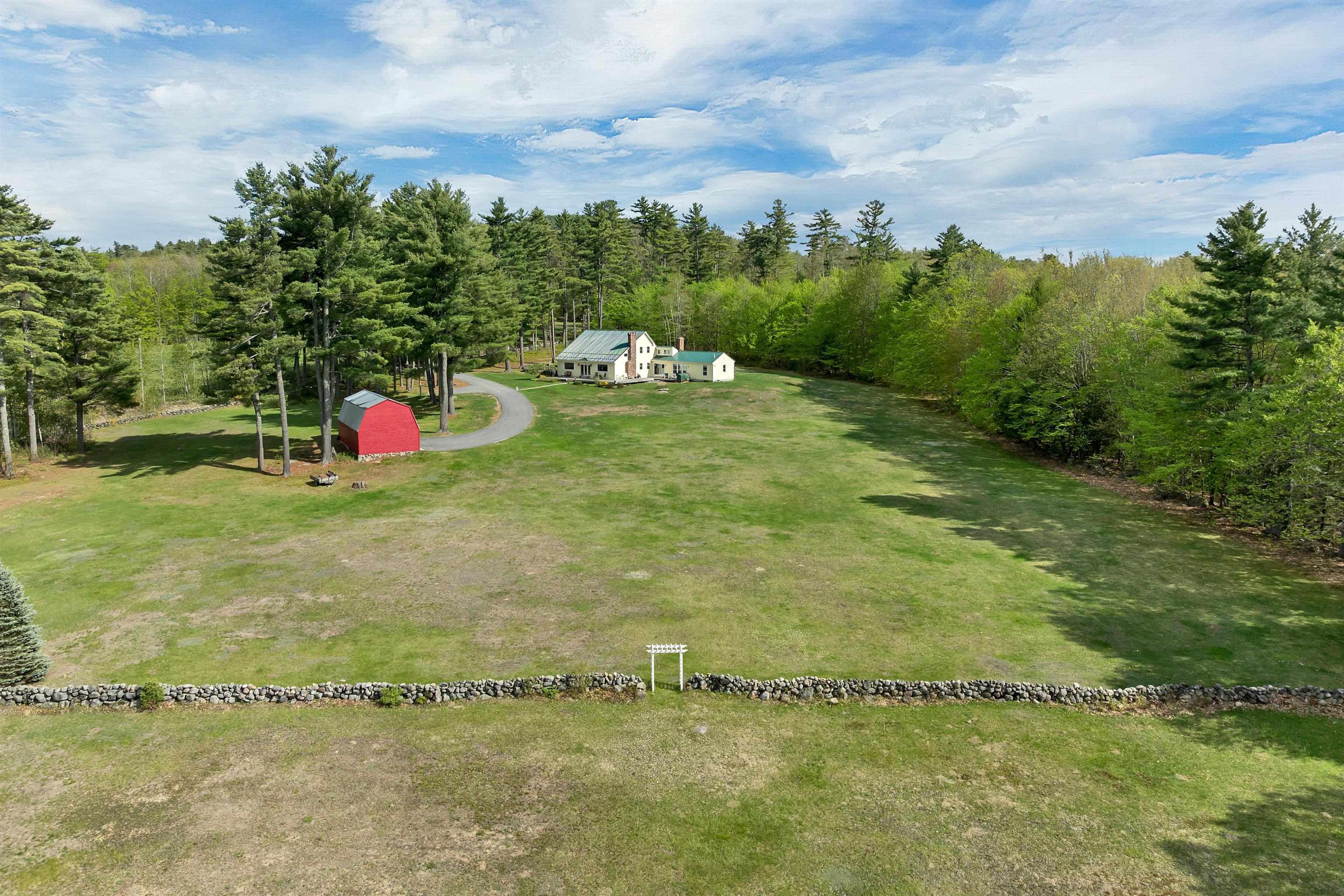 65 Effingham Road Ossipee, NH 03864 - Photo 3 of 60