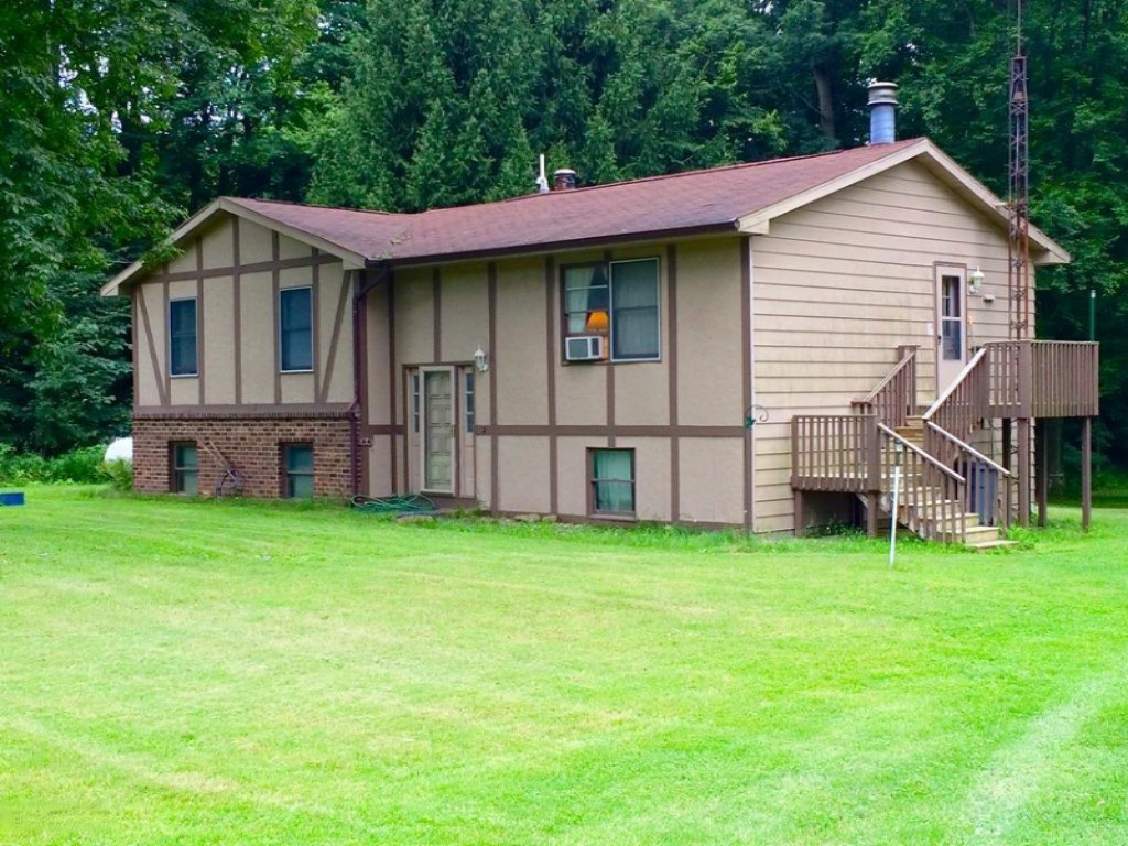 939 South Behler Road Ravenna, MI 49451 - Photo 11 of 18 Side view