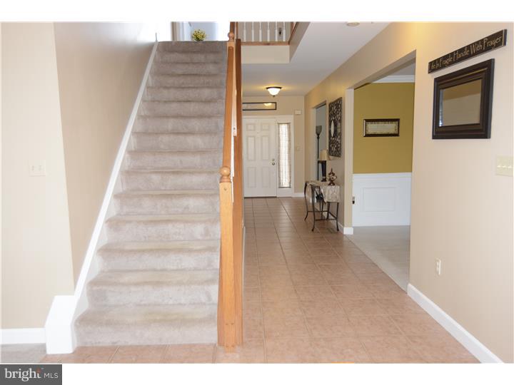526 Maple Grove Road Mohnton, PA 19540 - Photo 10 of 25 Foyer