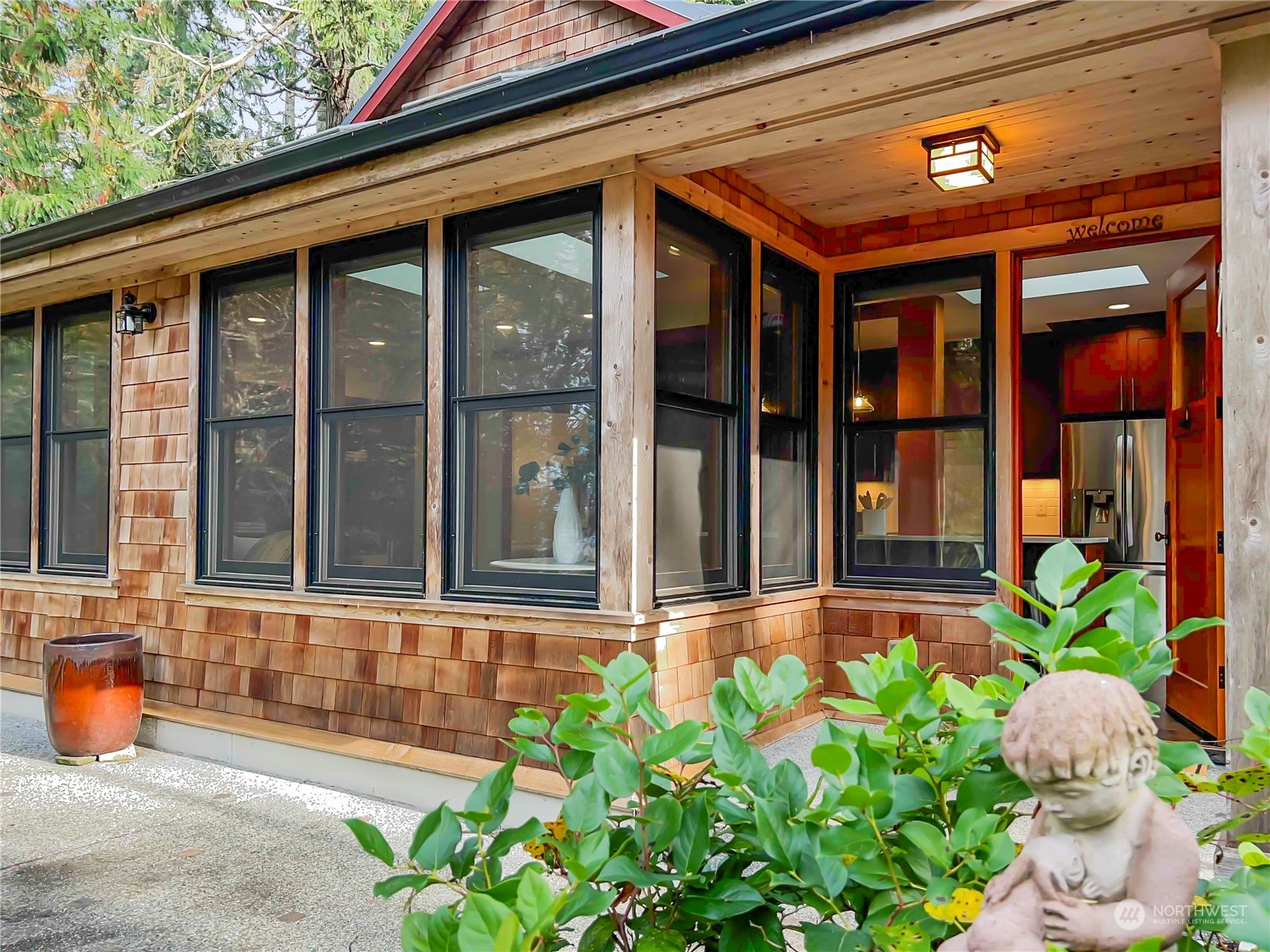 8121 Hansen Road Northeast Bainbridge Island, WA 98110 - Photo 26 of 37 Gallery Image 26