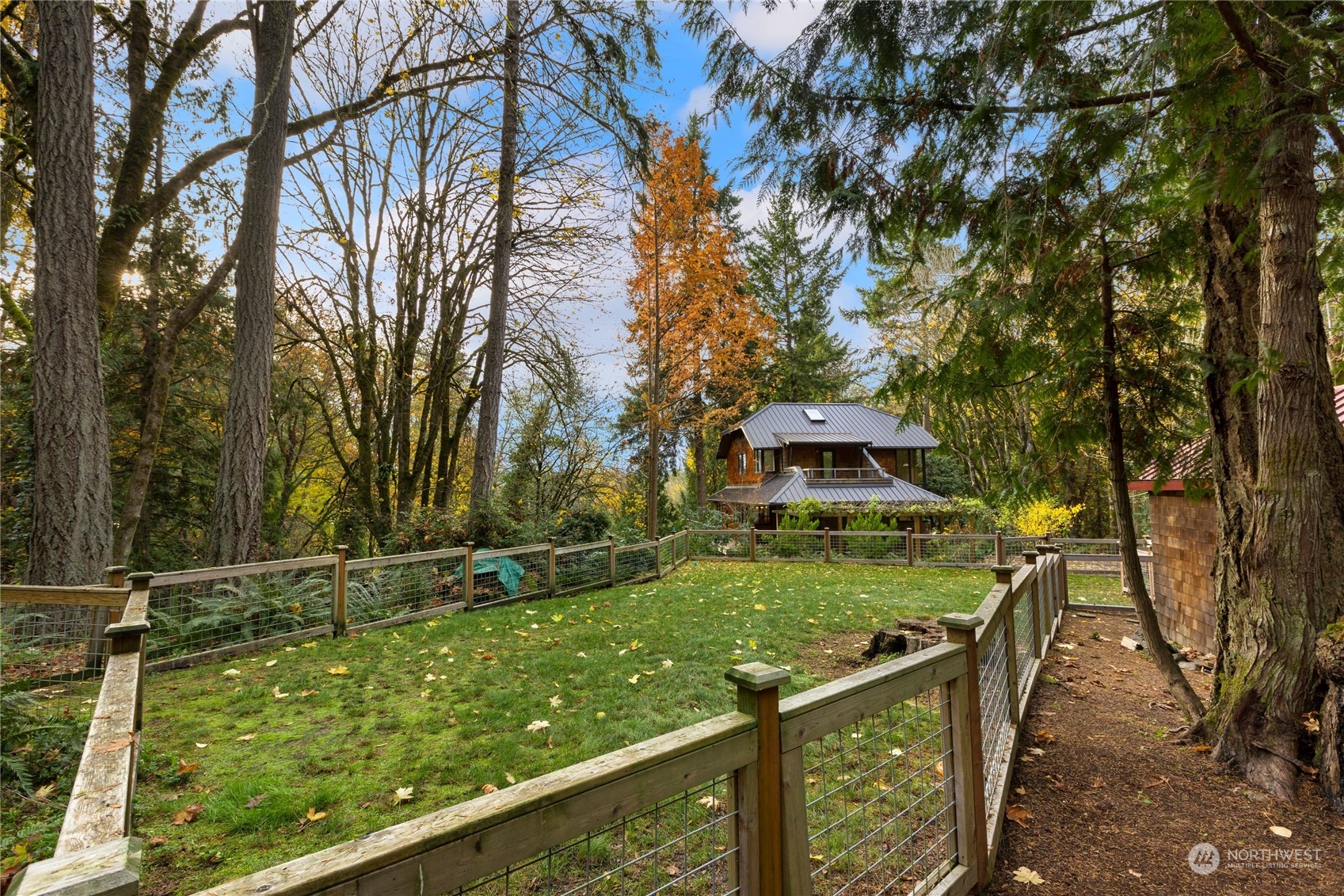 8121 Hansen Road Northeast Bainbridge Island, WA 98110 - Photo 3 of 37 Gallery Image 3