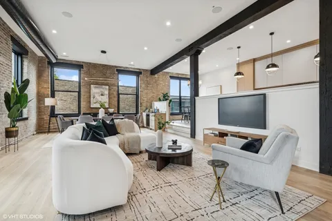 $1,900,000 | 401 North Aberdeen Street, Unit 3N, Chicago, IL 60642