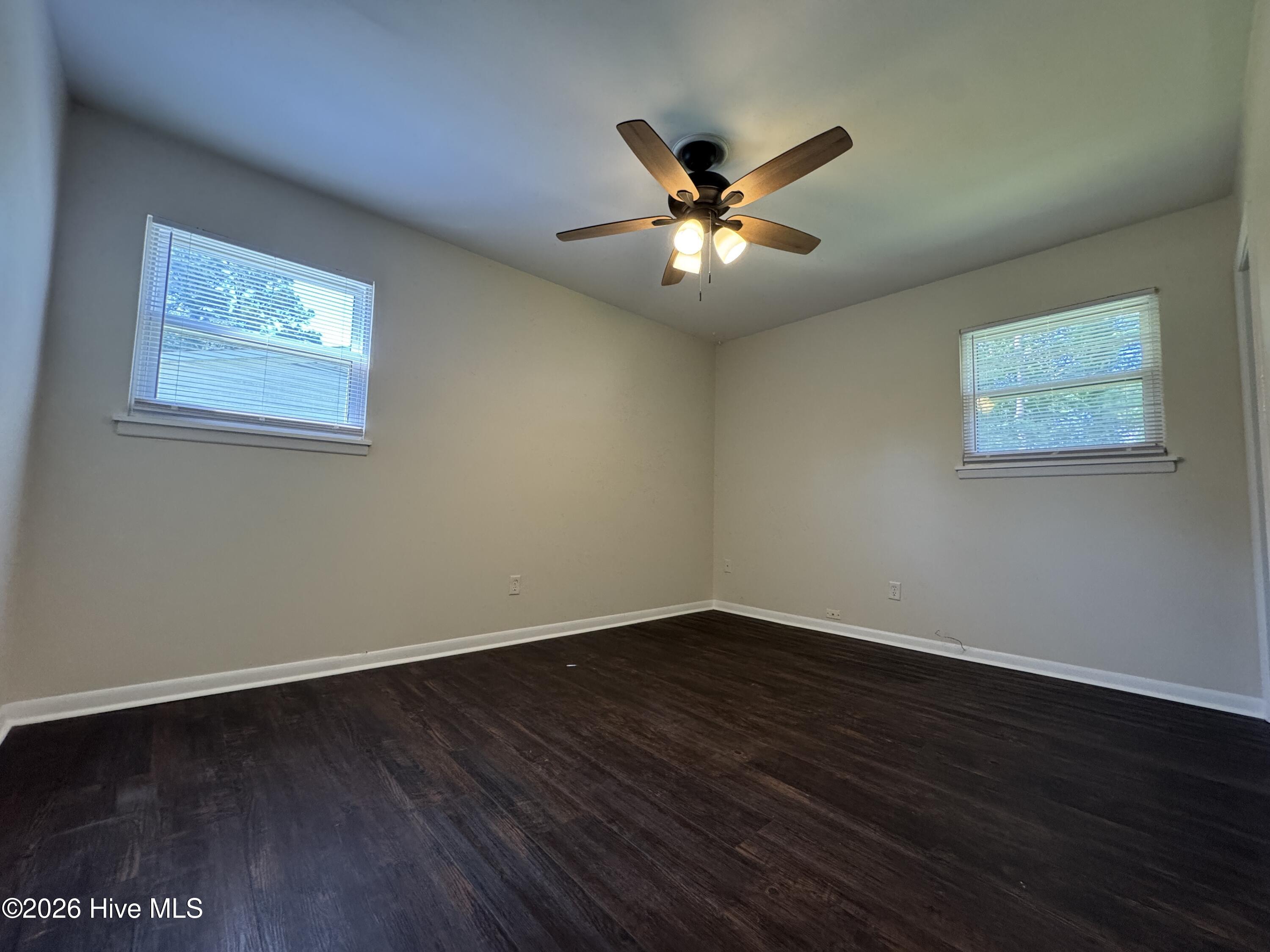 317 Covington Road Wilmington, NC 28409 - Photo 13 of 17