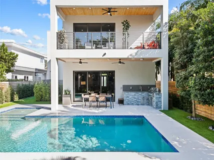 a view of outdoor space yard and patio