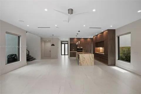 $2,650,000 | 739 Northeast 17th Way, Fort Lauderdale, FL 33304