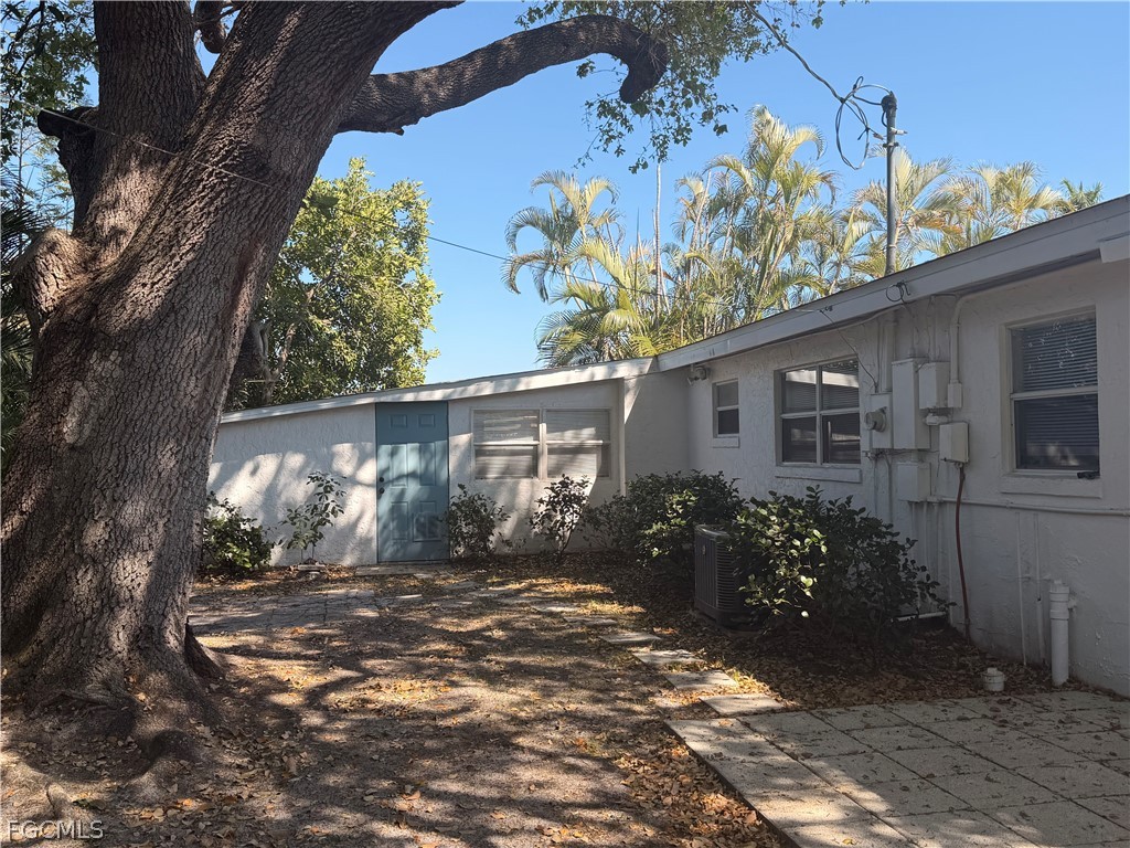 1659 Ricardo Avenue Fort Myers, FL 33901 - Photo 16 of 17
