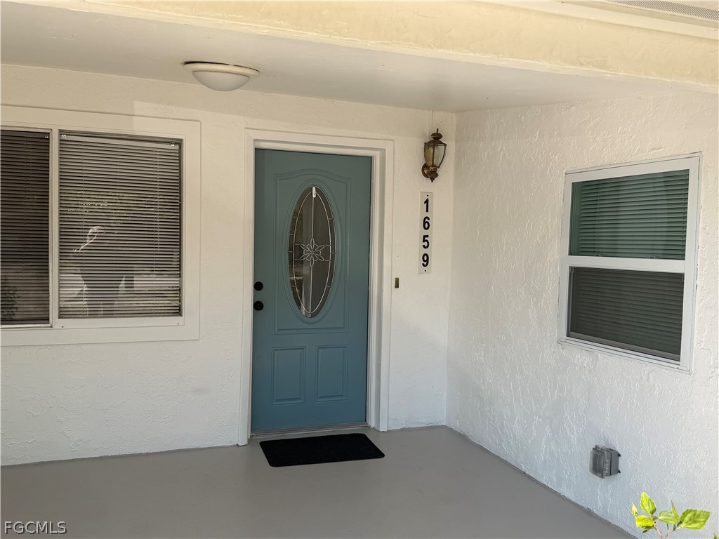 1659 Ricardo Avenue Fort Myers, FL 33901 - Photo 2 of 17