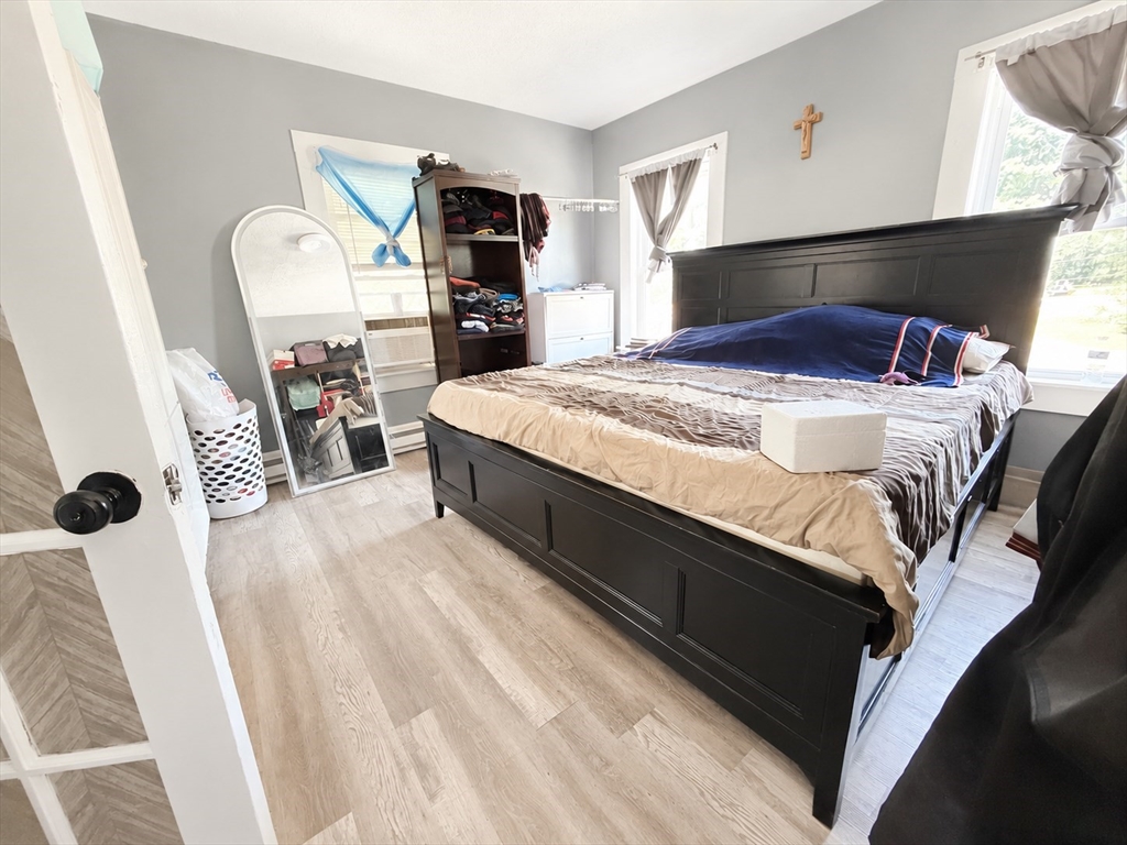 212 Vernon Street Worcester, MA 01607 - Photo 17 of 22 Gallery Image 17