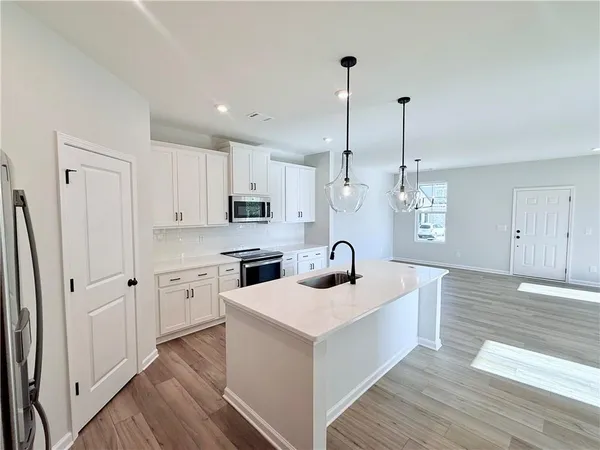 $2,450 | 568 Aberdeen Mdw Lane, Acworth, GA 30102