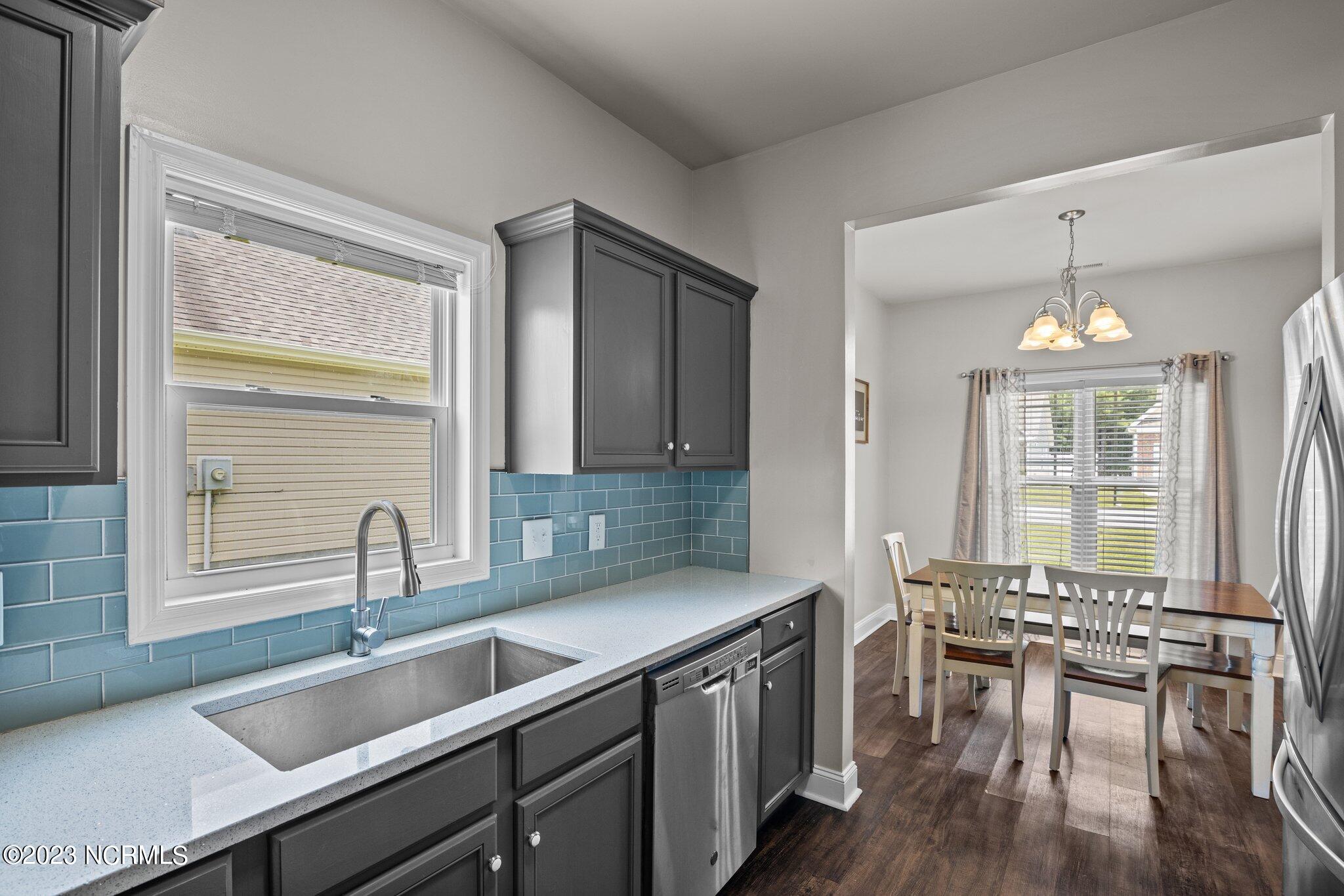 418 Peregrine Ridge Drive New Bern, NC 28560 - Photo 13 of 40 17-web-or-mls-2I3A0018
