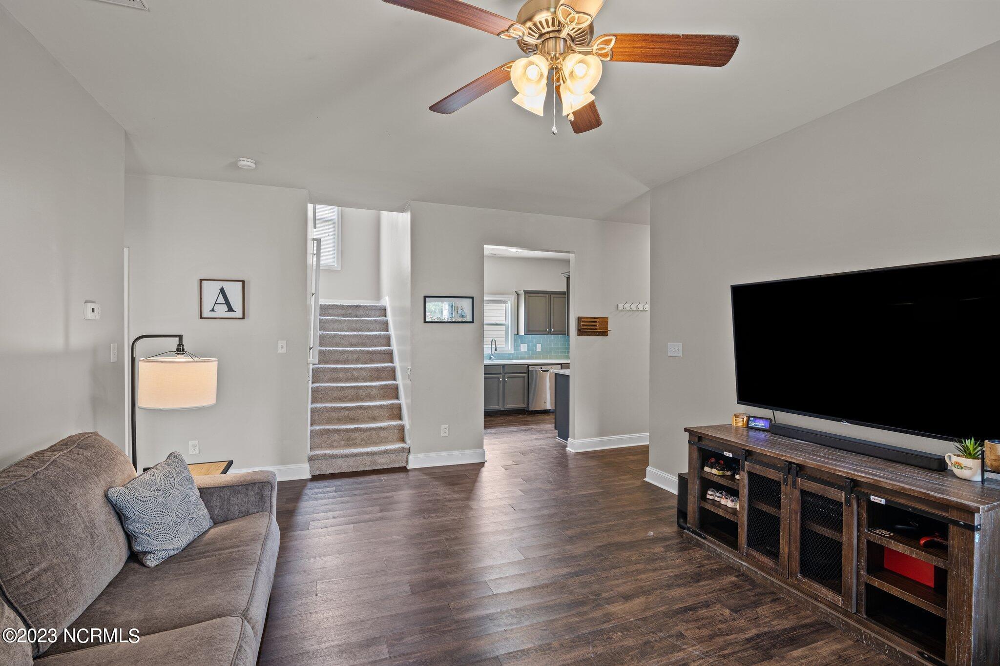 418 Peregrine Ridge Drive New Bern, NC 28560 - Photo 16 of 40 20-web-or-mls-2I3A0027