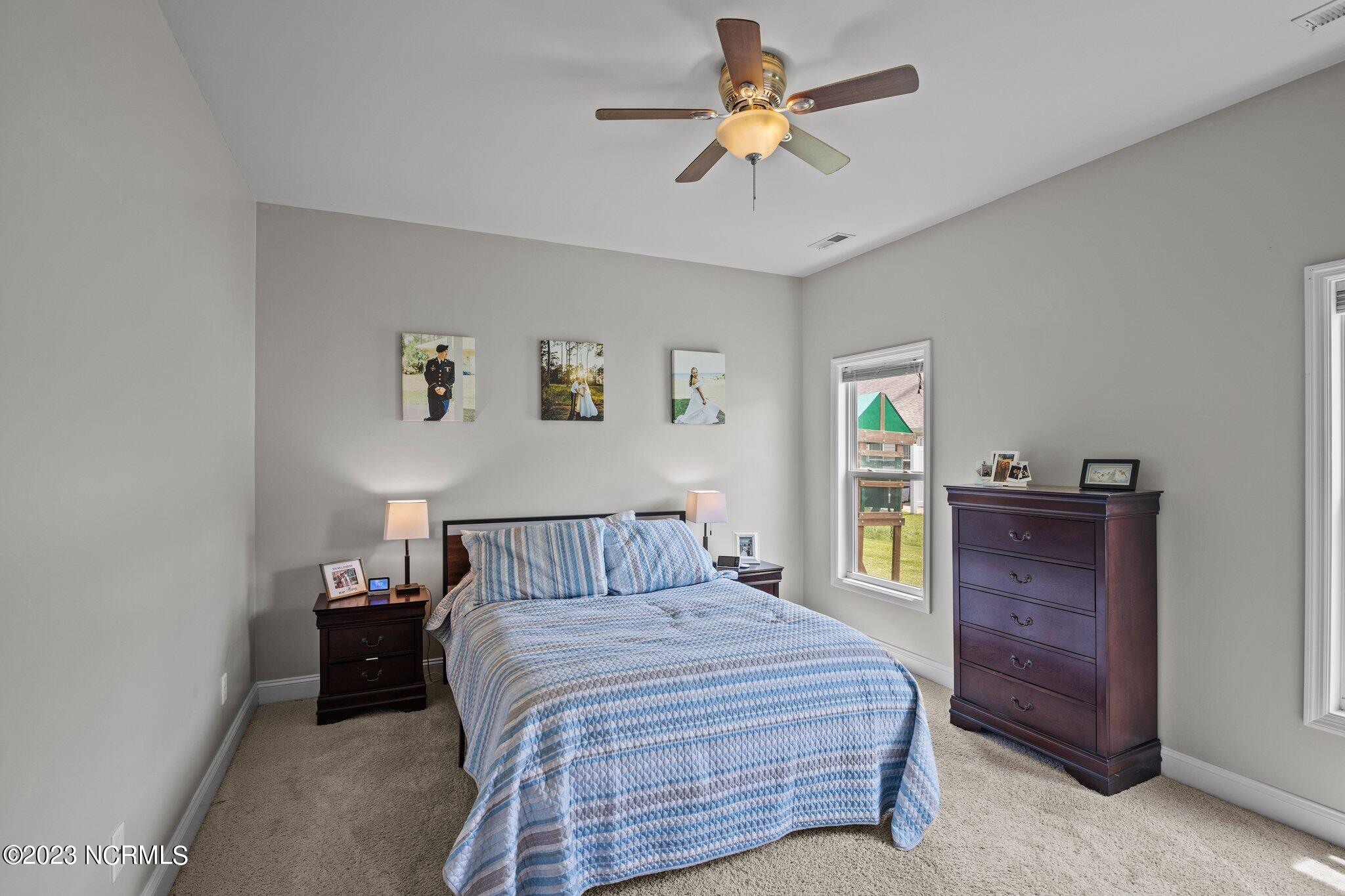 418 Peregrine Ridge Drive New Bern, NC 28560 - Photo 17 of 40 22-web-or-mls-2I3A0033