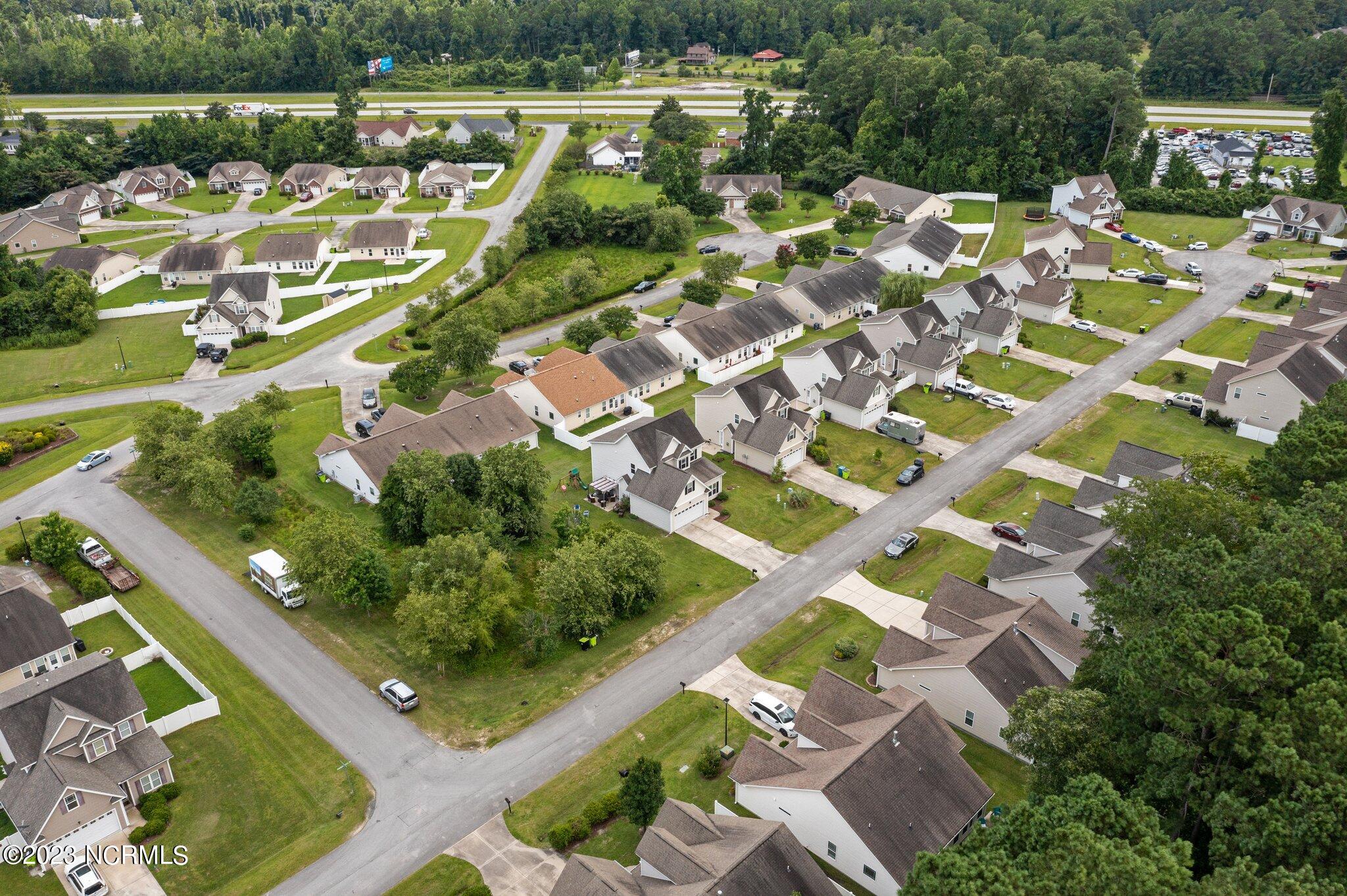 418 Peregrine Ridge Drive New Bern, NC 28560 - Photo 38 of 40 46-web-or-mls-DJI_0936