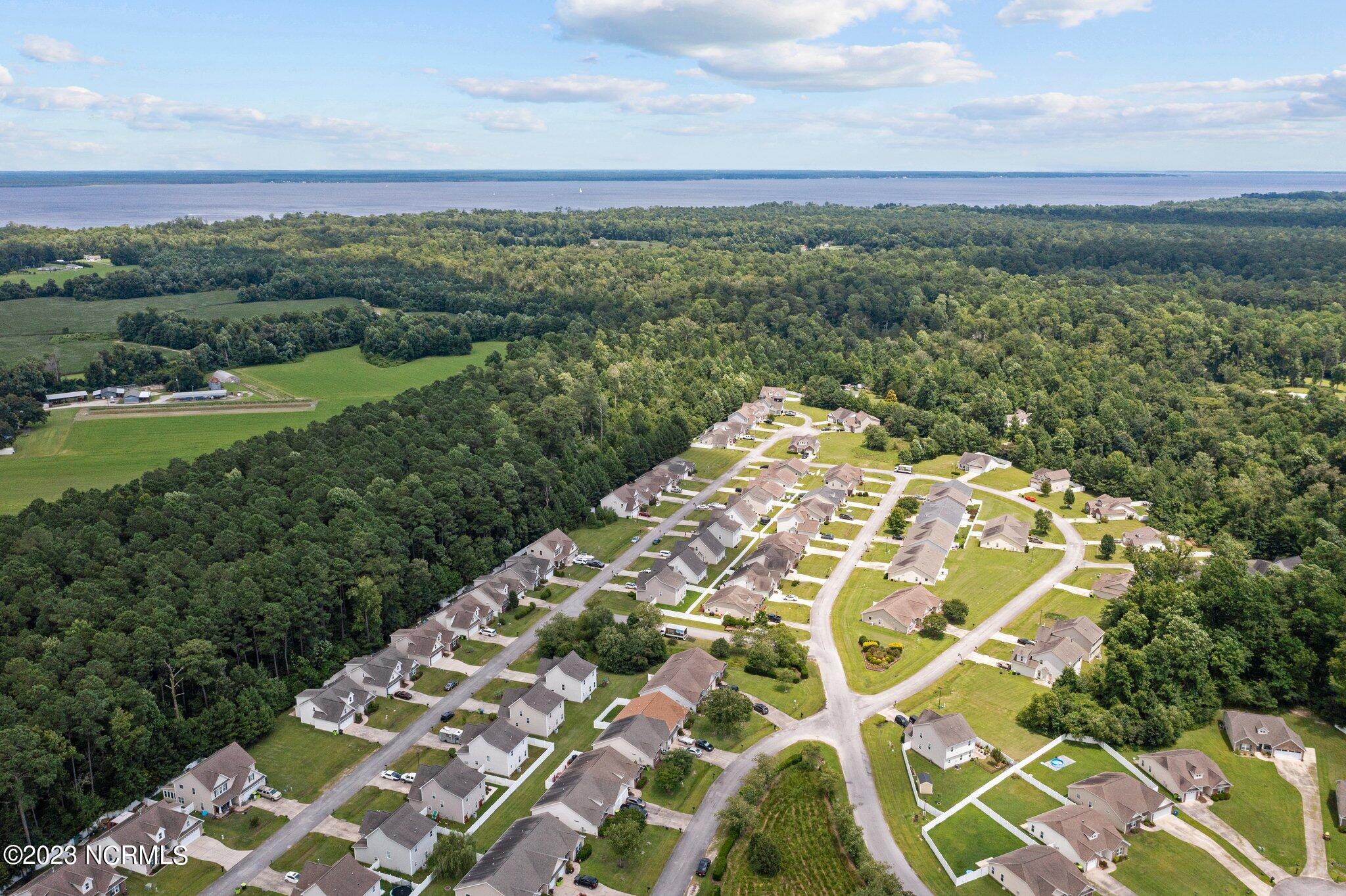 418 Peregrine Ridge Drive New Bern, NC 28560 - Photo 40 of 40 49-web-or-mls-DJI_0939