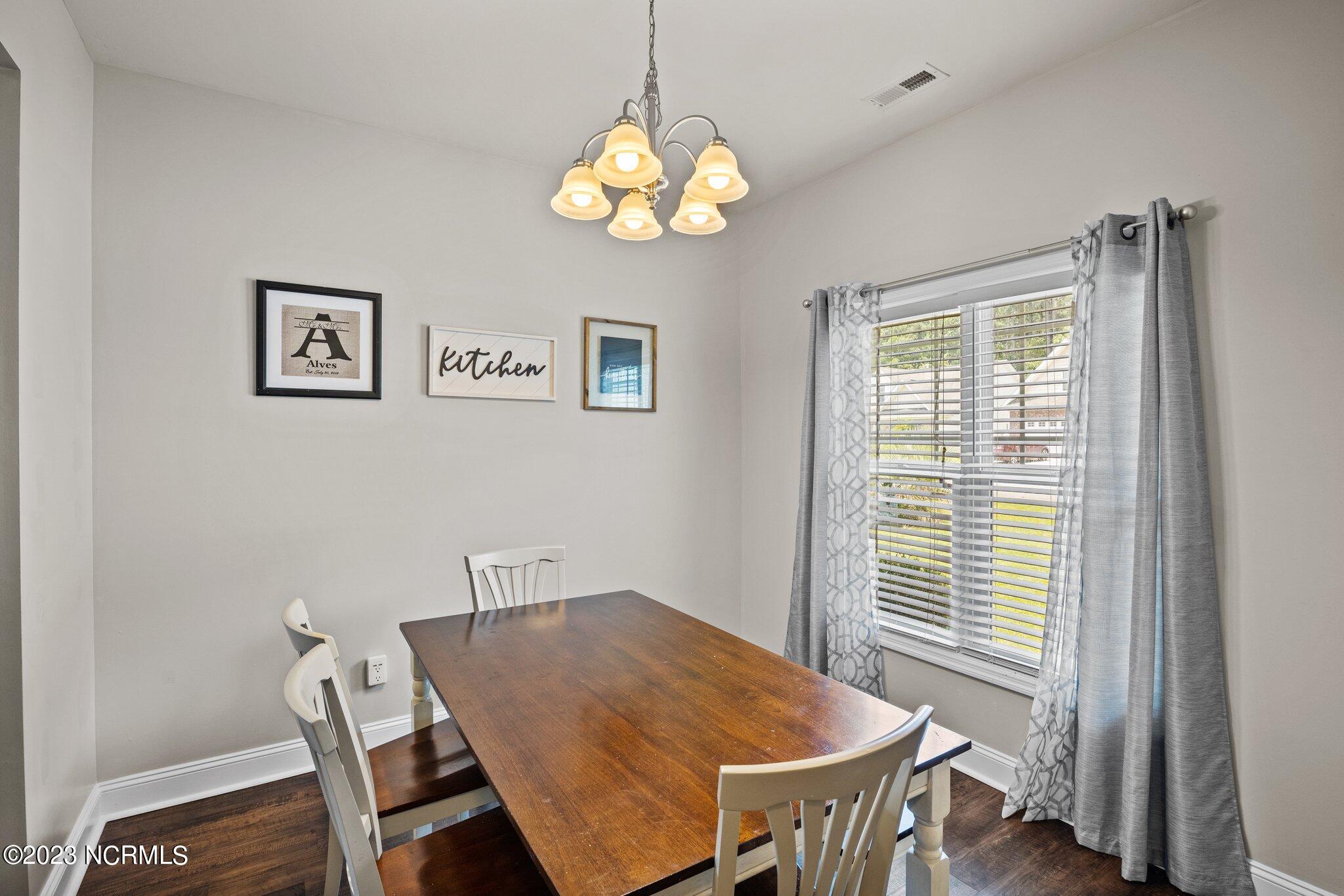 418 Peregrine Ridge Drive New Bern, NC 28560 - Photo 9 of 40 11-web-or-mls-2I3A0006