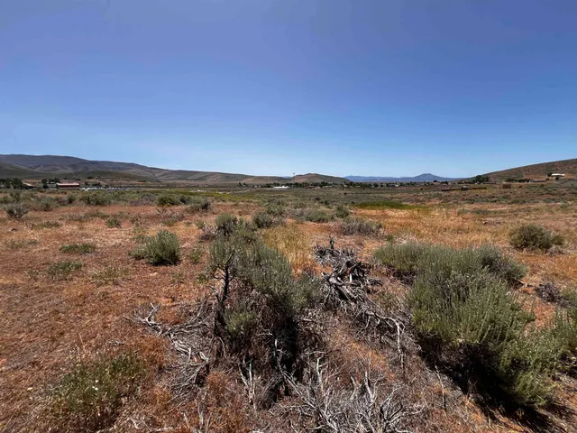 $75,000 | 95015 Half Mile Road, Chilcoot, CA 96105