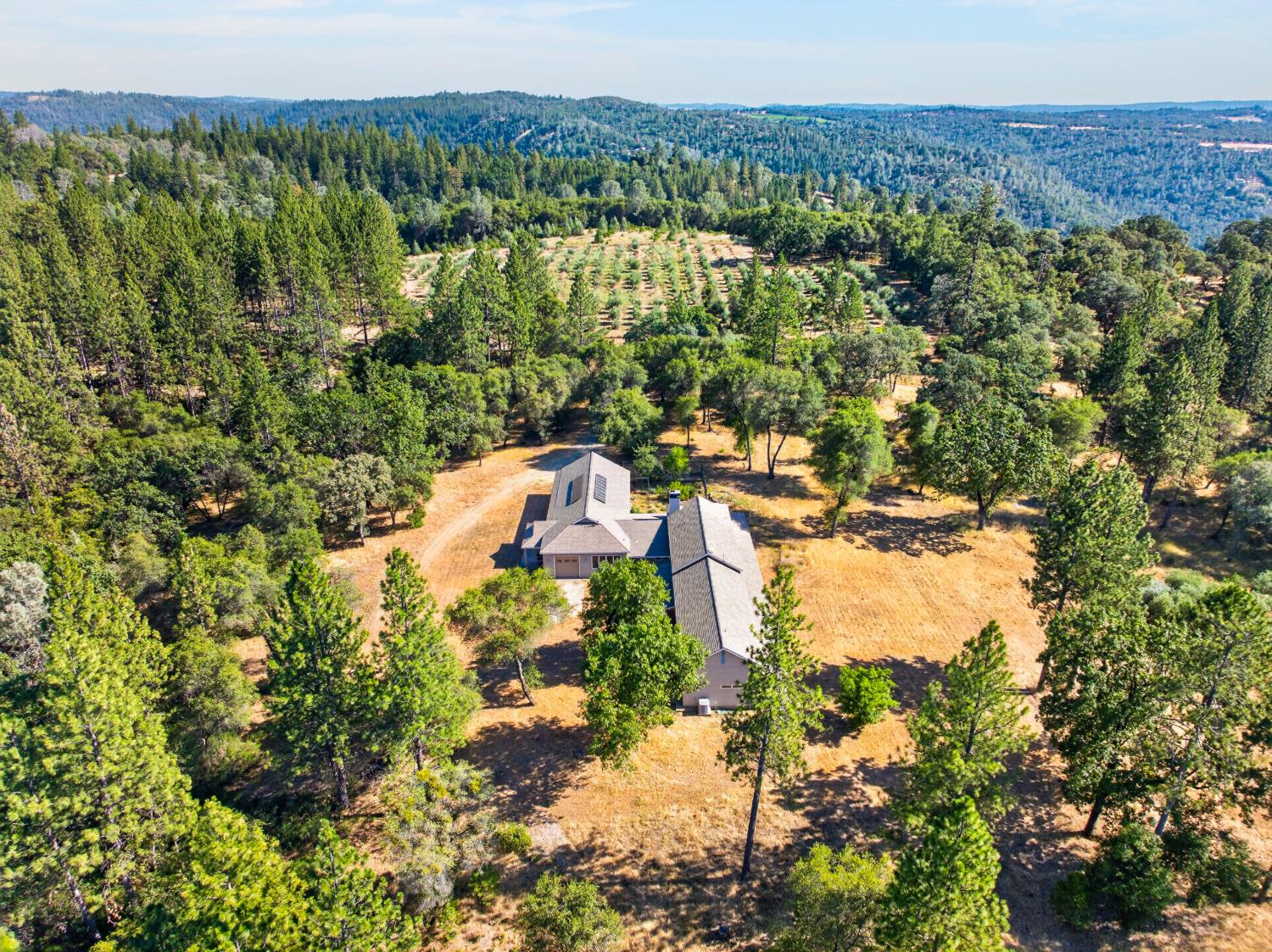 4000 Twin Ridges Road Garden Valley, CA 95633 - Photo 2 of 98