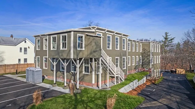 $2,100 | 34 Tremaine Street, Unit 1, Leominster, MA 01453