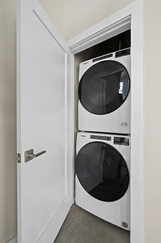 $2,050 | 34 Tremaine Street, Unit 1, Leominster, MA 01453