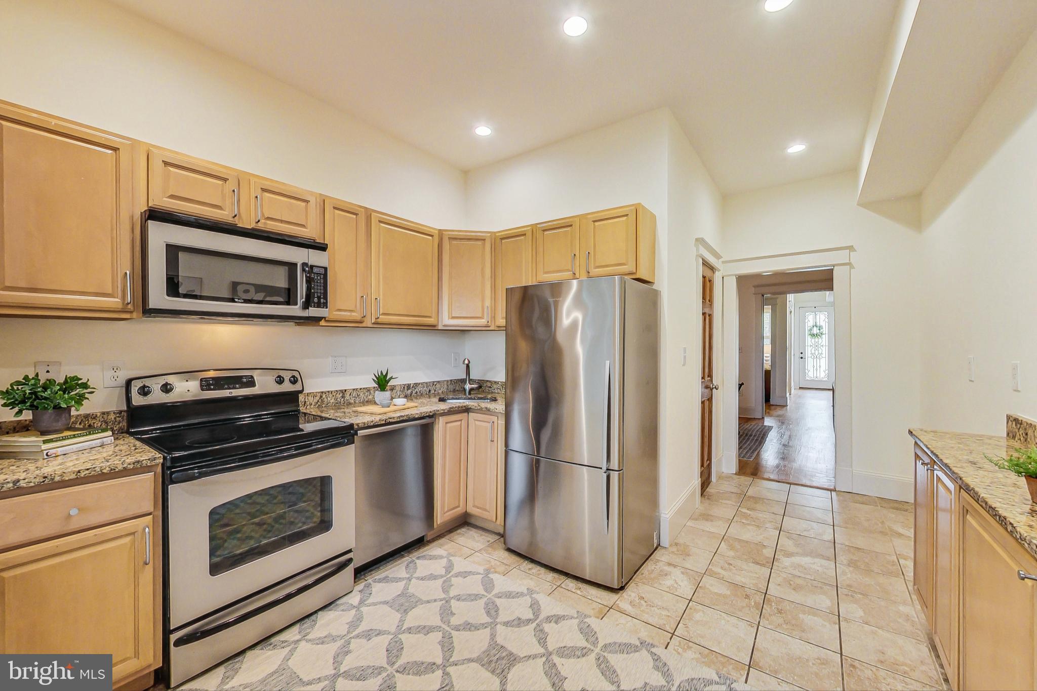 412 F Street Northeast Washington, DC 20002 - Photo 8 of 25 Gallery Image 8