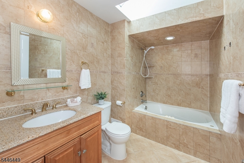 19 Matthew Road Wayne, NJ 07470 - Photo 22 of 24