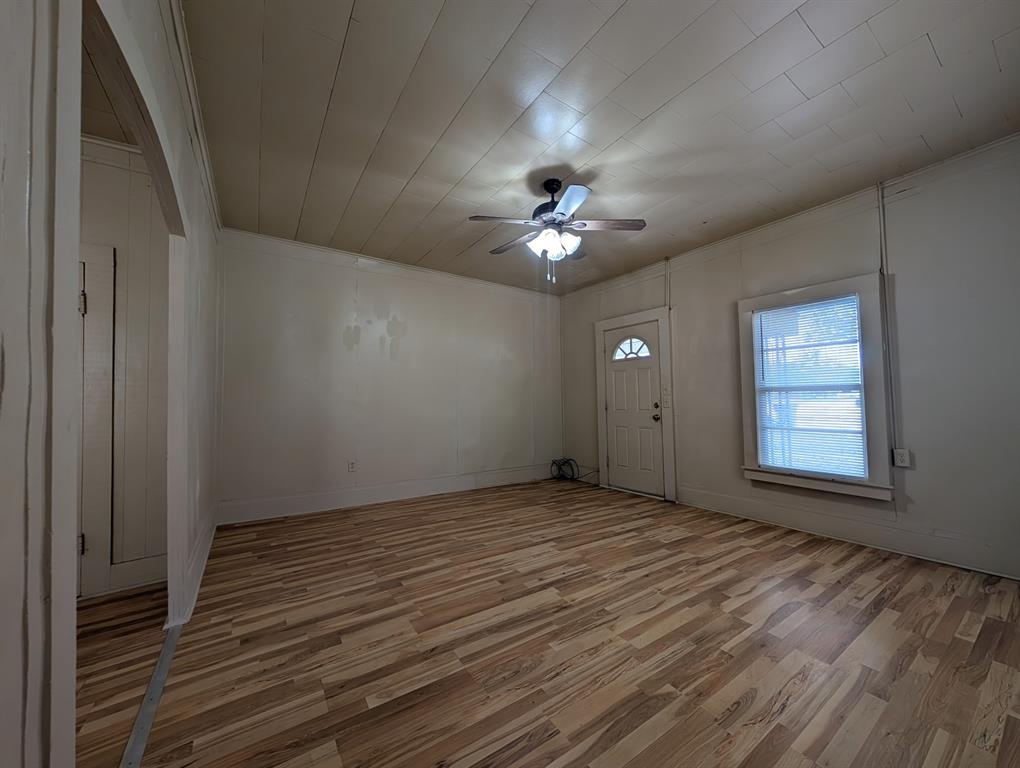 731 Cherry Street, Unit A Graham, TX 76450 - Photo 2 of 8