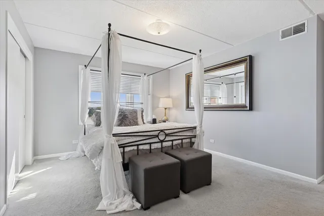 $375,000 | 8540 West Foster Avenue, Unit 504, Norridge, IL 60706