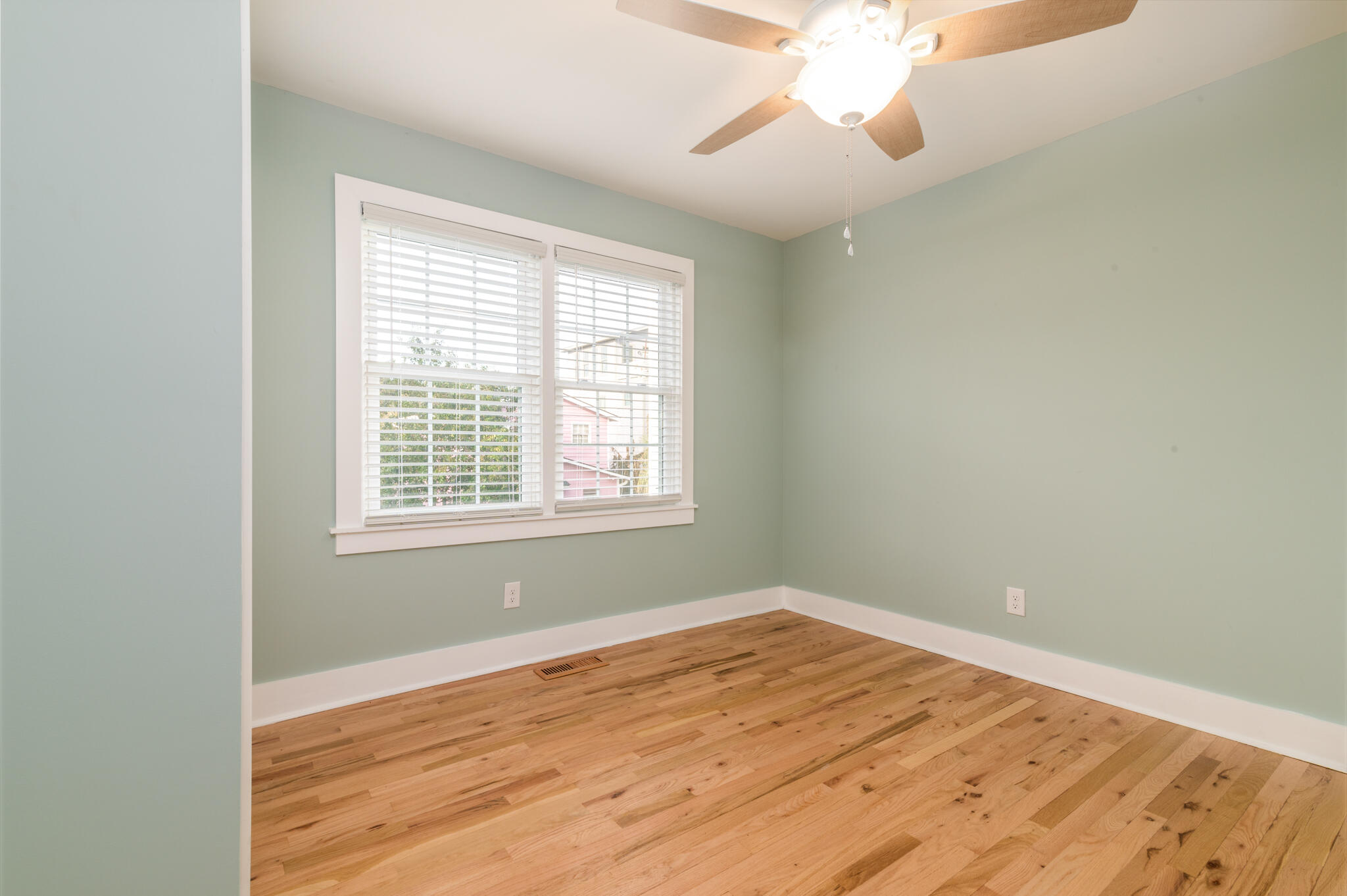 12 Simons Street Charleston, SC 29403 - Photo 27 of 32 12 Simmons - 011 - CMG