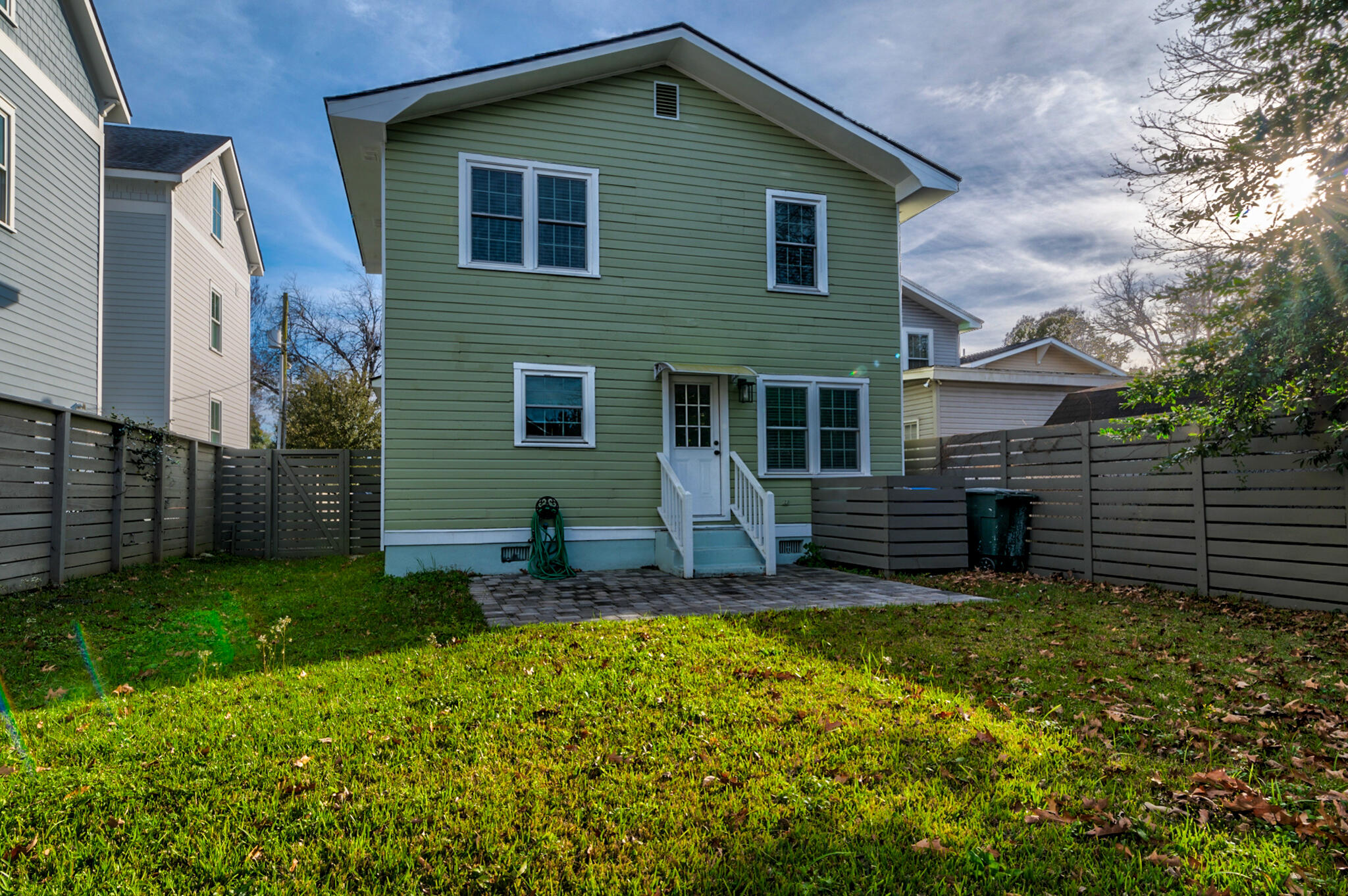 12 Simons Street Charleston, SC 29403 - Photo 4 of 32 12 Simmons - 022 - CMG