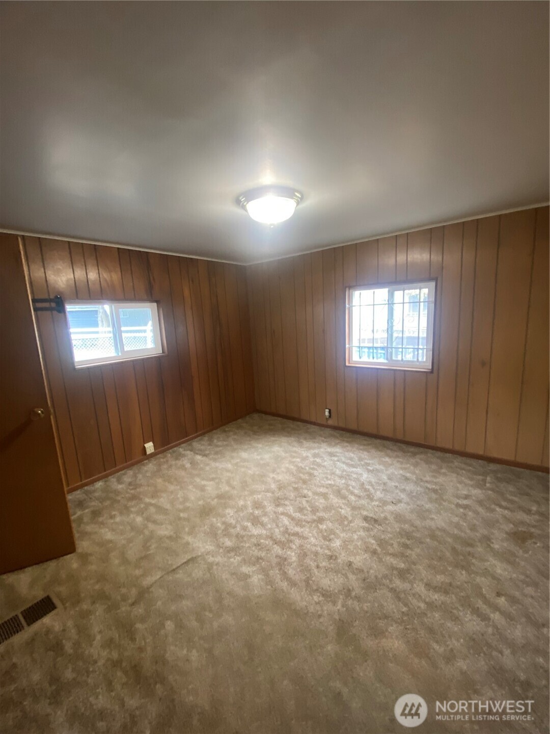 9022 36th Avenue Southwest Seattle, WA 98126 - Photo 8 of 16