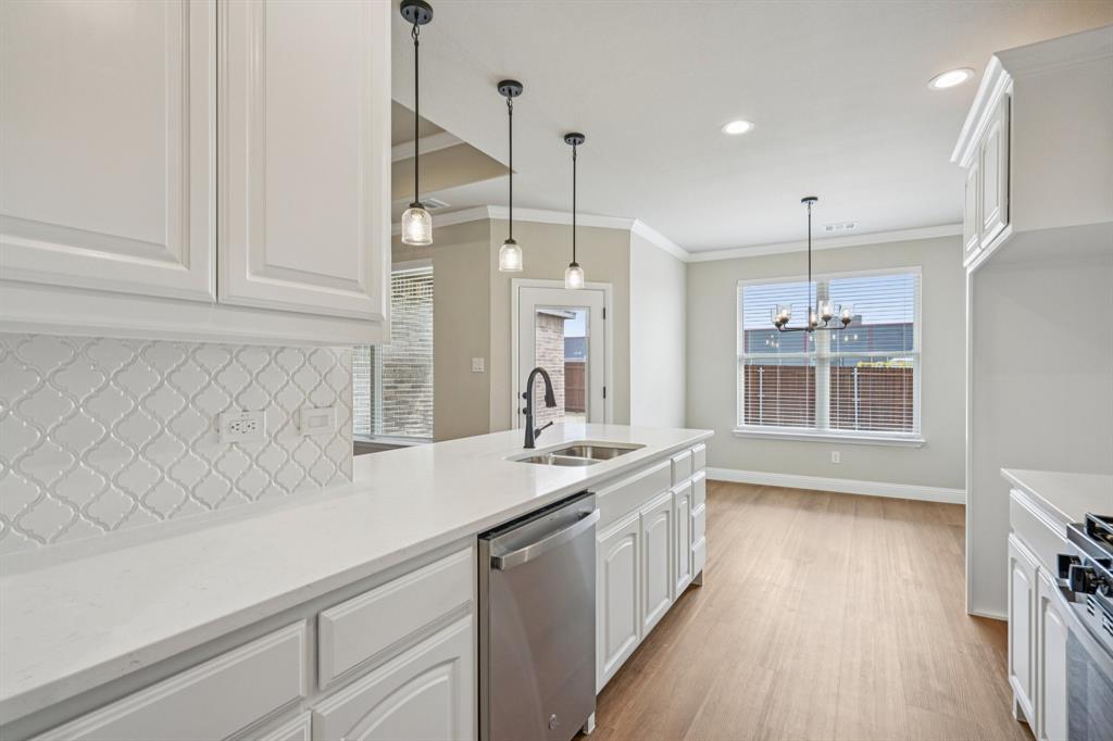 218 Cheyenne Trail Alvarado, TX 76009 - Photo 12 of 34