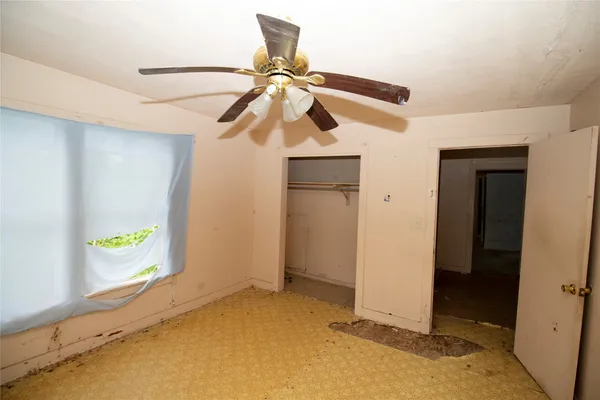 $115,000 | 509-511 South St Andrews Street, Weimar, TX 78962