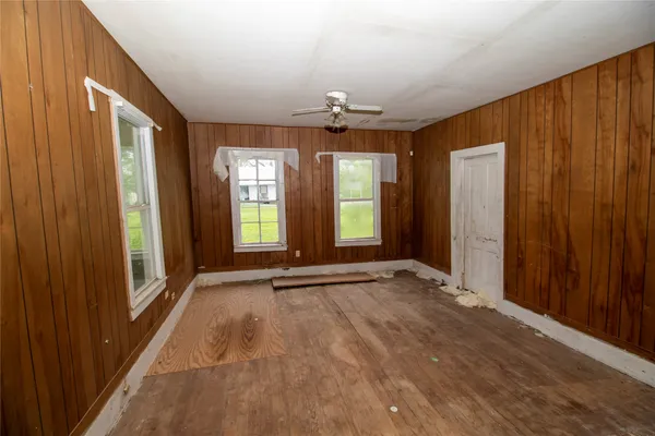 $115,000 | 509-511 South St Andrews Street, Weimar, TX 78962